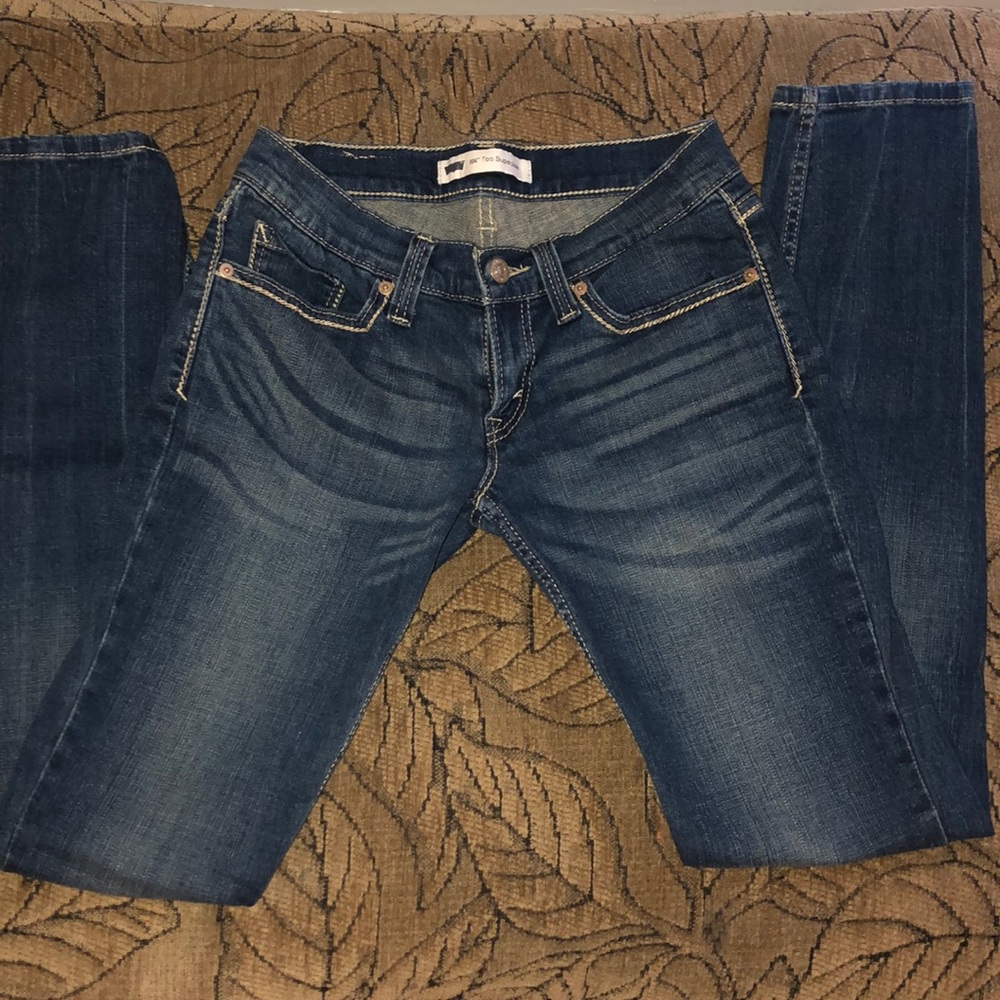 LEVI’S